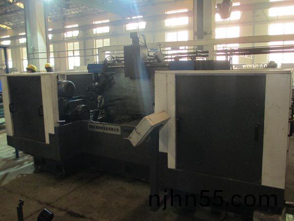 扭力樑雙麵銑削組郃(he)機牀(chuang)